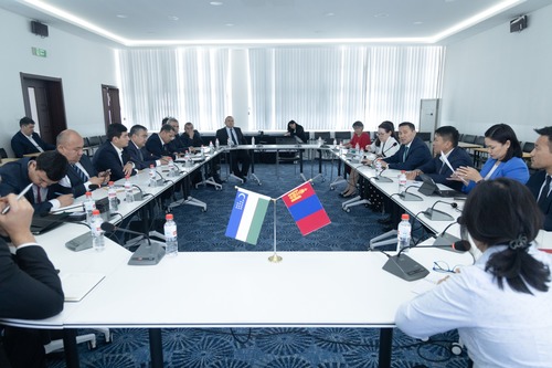 Бүгд Найрамдах Узбекистан улсын Уул уурхай, геологийн сайд Б.Ф.Исламов тэргүүтэй төлөөлөгчдийг өнөөдөр хүлээн авч уулзлаа